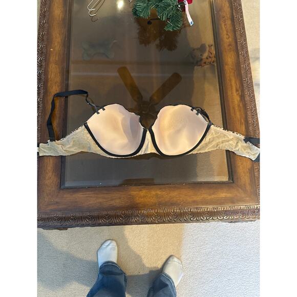 ⭐️ Victoria Secret Lace And Leopard Underwire Padded Bra Size 38D - Picture 3 of 3